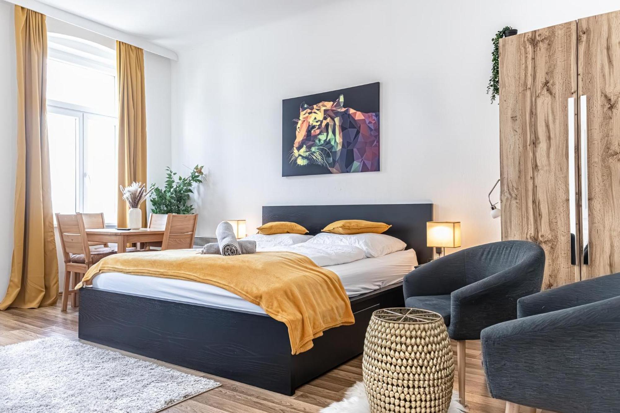Explore Vienna: 1br Retreat Near Westbahnhof Wiedeń
